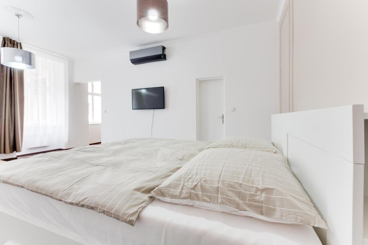 Free Days Luxury Apartment Prague Exterior photo