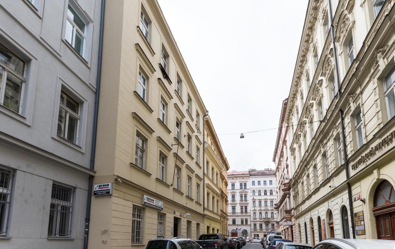 Free Days Luxury Apartment Prague Exterior photo